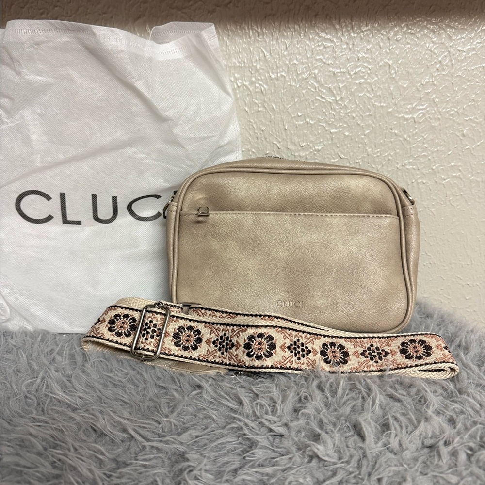 Cluci Vegan Leather Crossbody